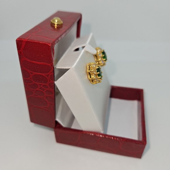 Simulated Emerald Green/White Oval Stud Earrings - Picture 2 of 9